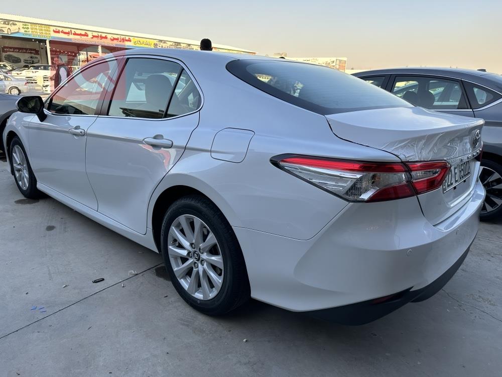 تۆیۆتا کامری